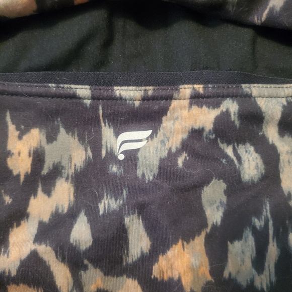 Fabletics top - Picture 3 of 3